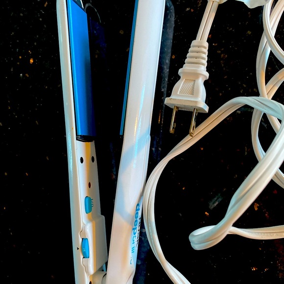 Rusk salon straitner - Picture 2 of 2